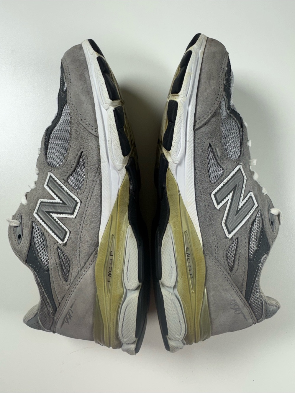 New Balance Grey Suede Mesh Men’s Athletic Sneakers